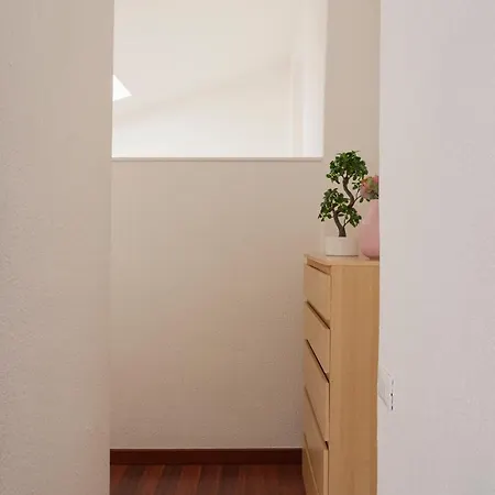 1 Bedroom Apt - Duomo 4 شقة ميلان
